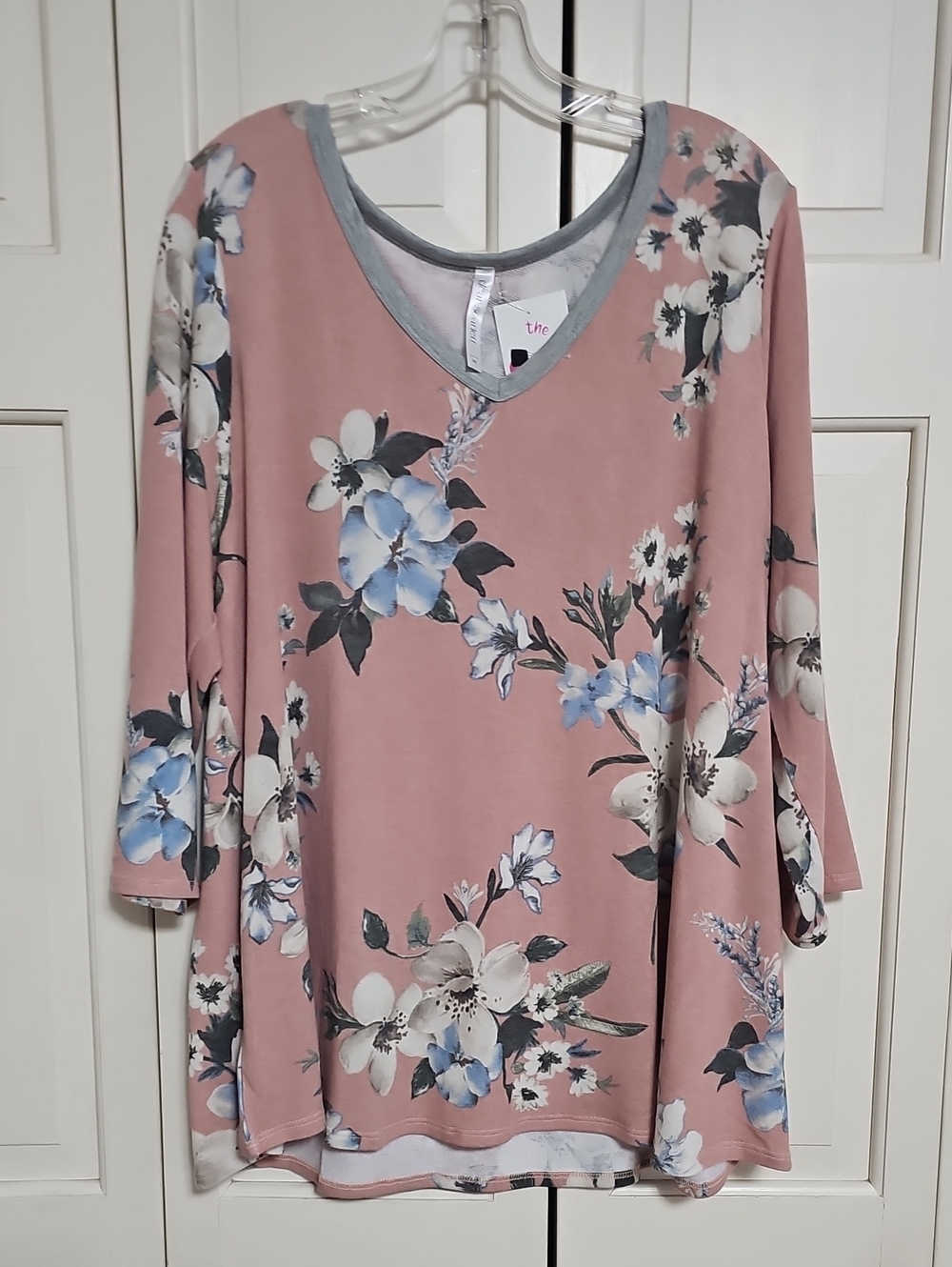 Women’s Floral V-Neck Tunic Top - Pink